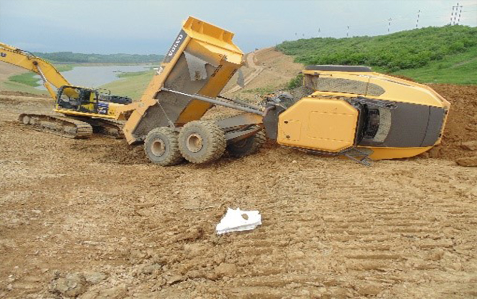 cab fallen while unloading