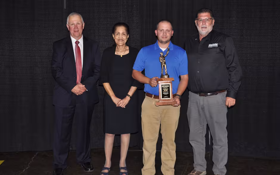 3rd Place Bench BioPak 240-R - KY Coal Academy - MCC Team - Taber Tichener - 1