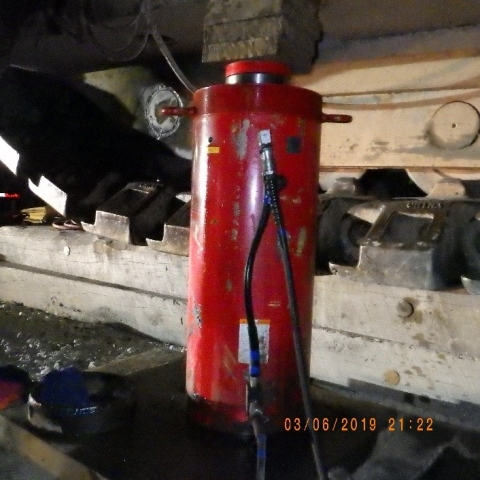 Fatality #3 hydraulic jack